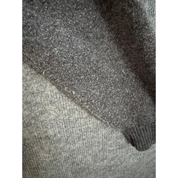LL Bean Mens Lambswool Blend Crewneck Sweater Charcoal Gray Large L-REG 0BHX4 - Picture 7 of 7